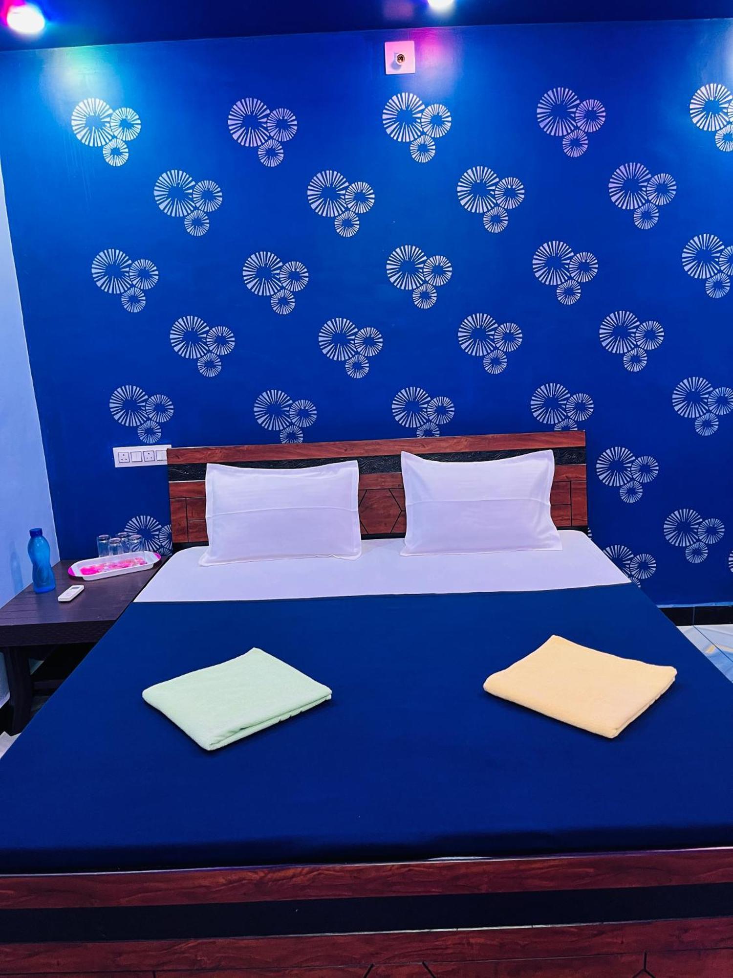 Kamdhenu Home Stay Garudeshwar Esterno foto