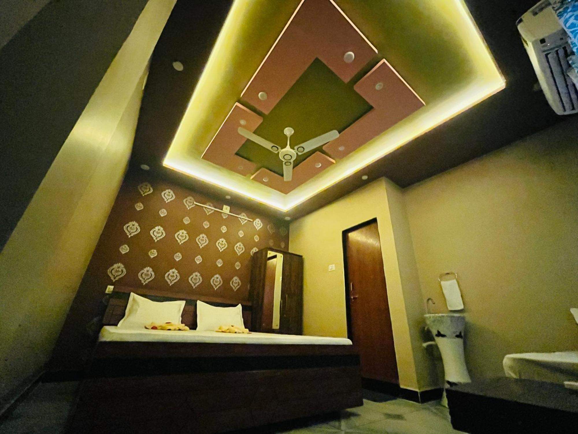 Kamdhenu Home Stay Garudeshwar Esterno foto